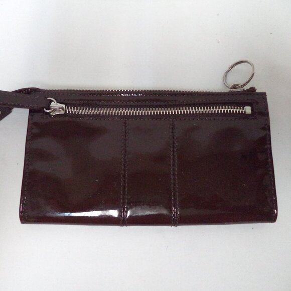 COACH brown patent Leather zip top clutch wallet purse LOGO  7.5" x 4.5" - Picture 4 of 8